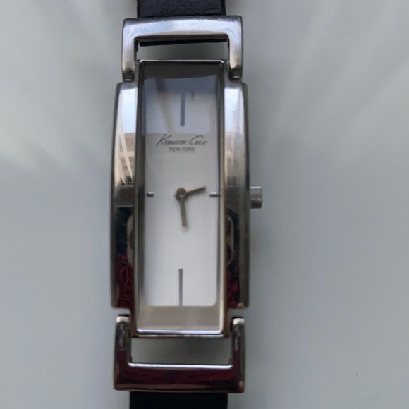 Kenneth Cole Watch - Picture 2 of 6